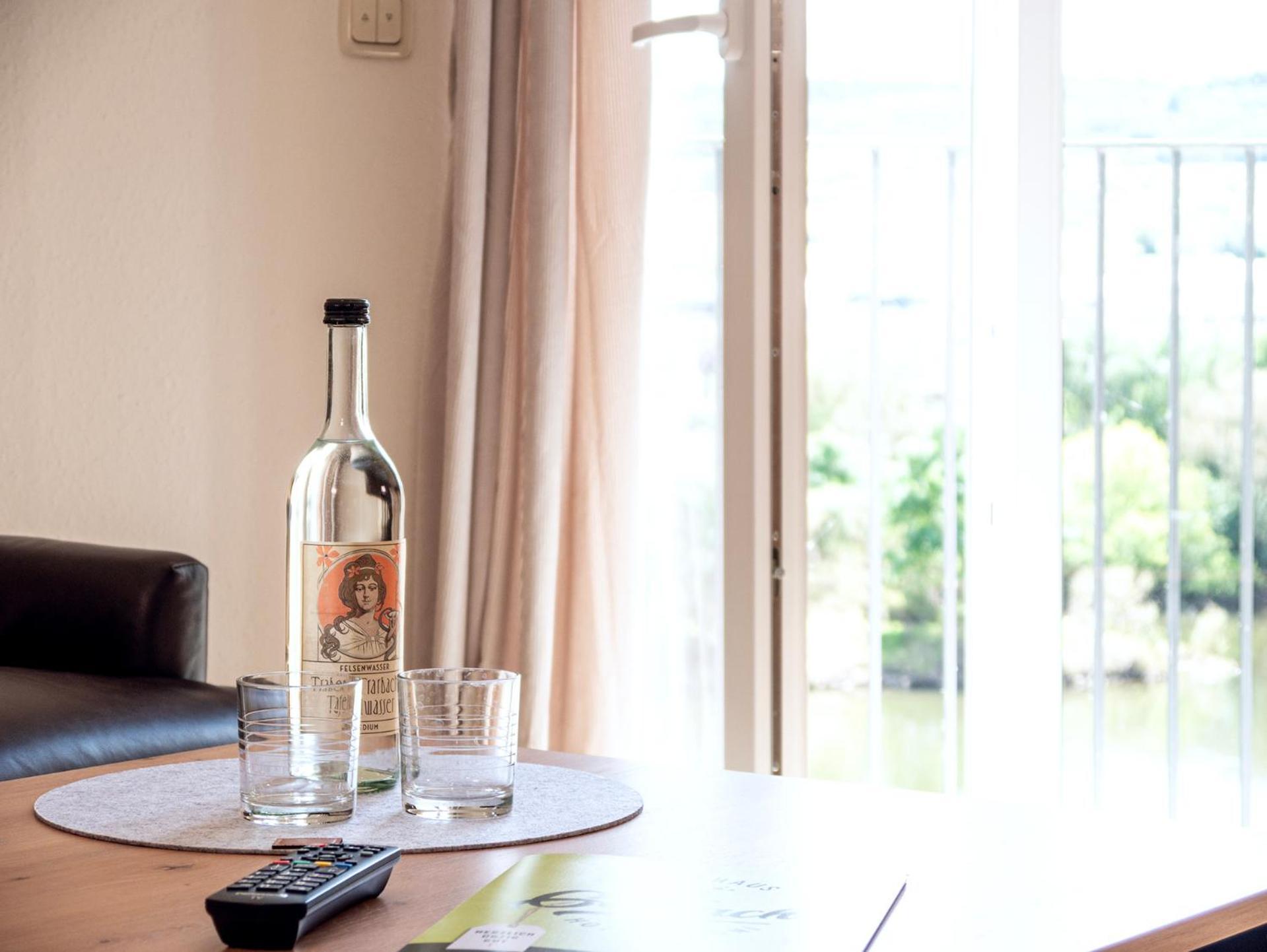 Weingut / Gaestehaus Gerlach Ürzig エクステリア 写真