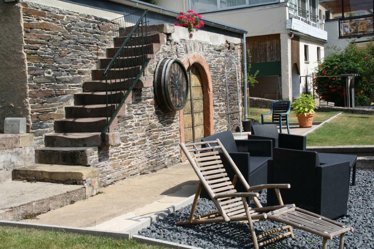 Weingut / Gaestehaus Gerlach Ürzig エクステリア 写真
